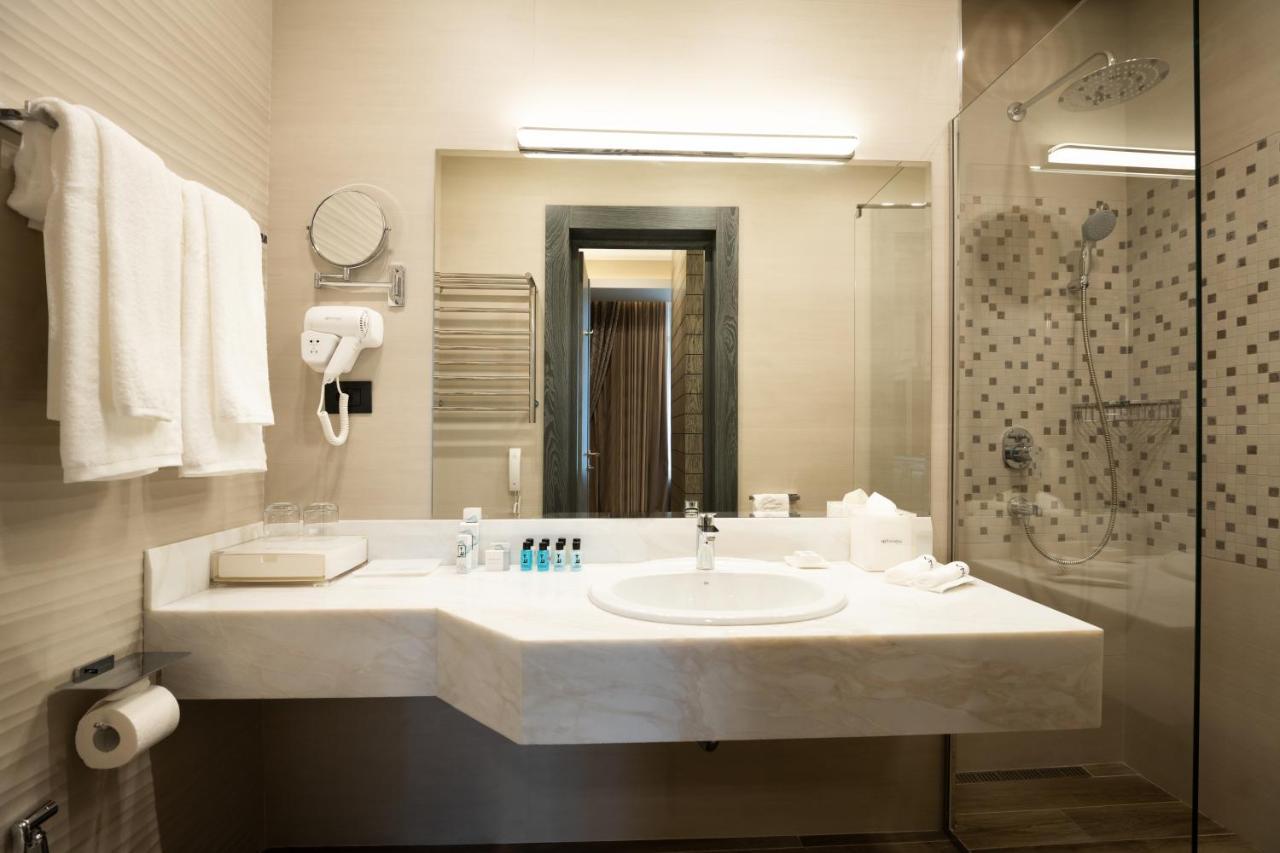 Sphera By Stellar Hotels, Erévan Extérieur photo